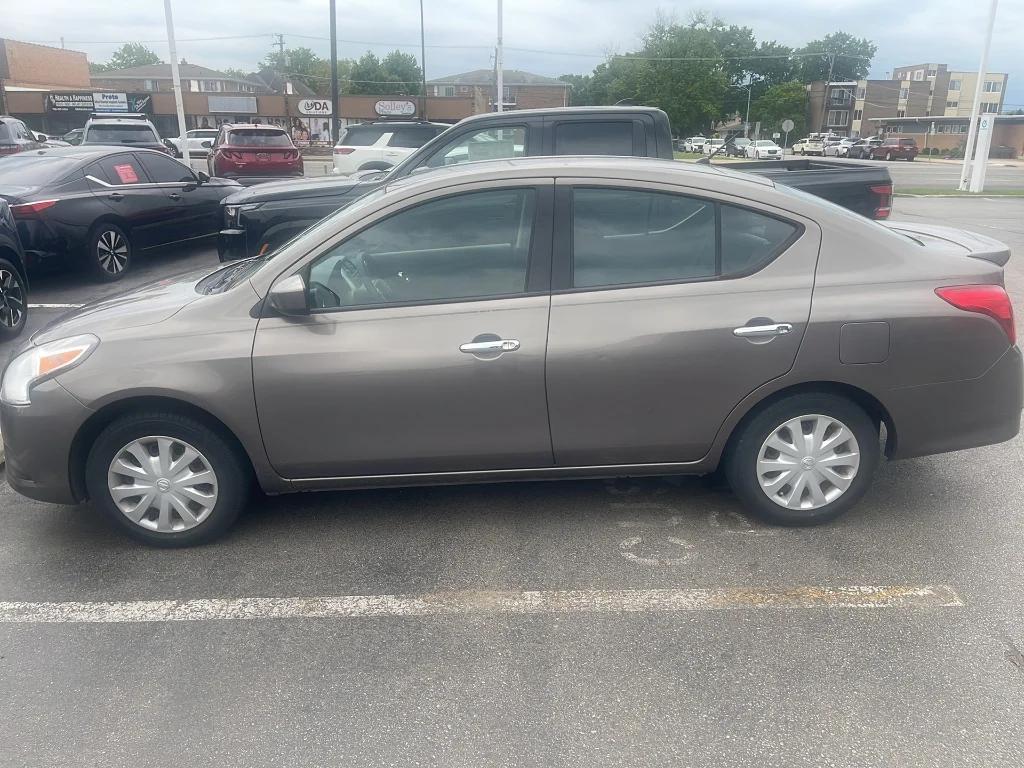 nissan versa sedan 2017 3N1CN7AP0HK431576 image nissan versa sedan 2017 3N1CN7AP0HK431576 image